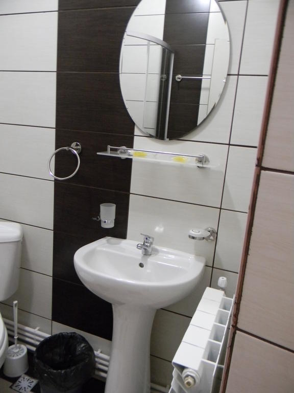 Pensiunea Eden Băile Olăneşti Стая снимка
