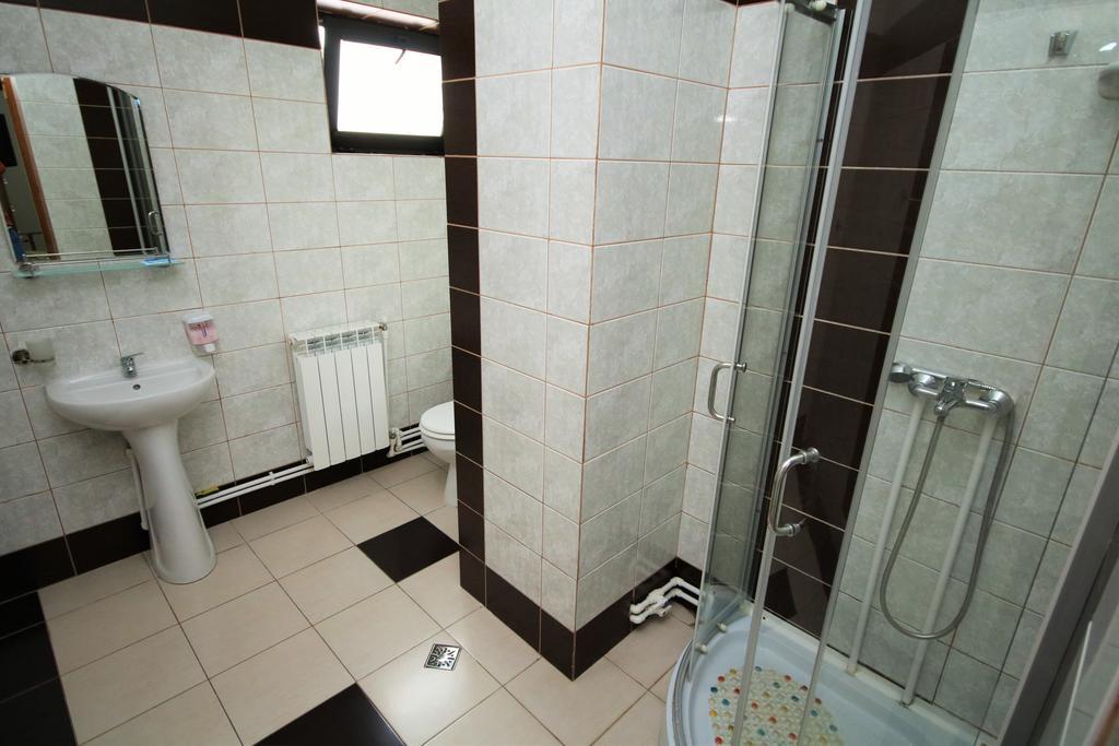 Pensiunea Eden Băile Olăneşti Екстериор снимка