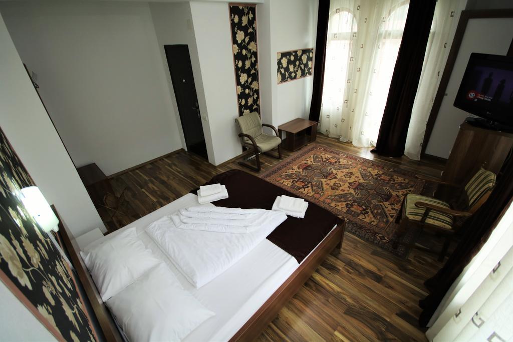 Pensiunea Eden Băile Olăneşti Екстериор снимка