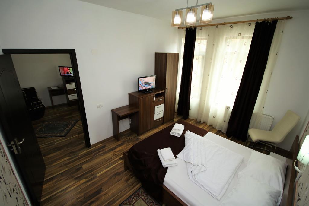 Pensiunea Eden Băile Olăneşti Екстериор снимка